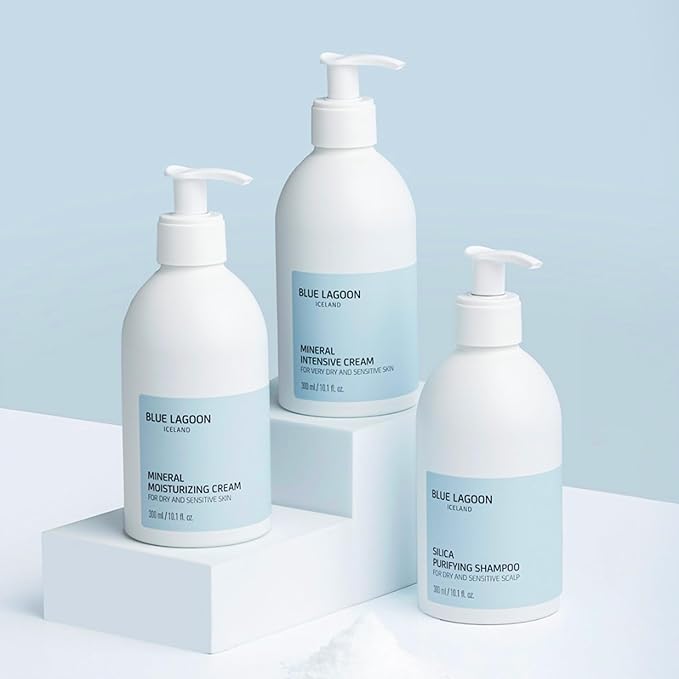Blue Lagoon Skin Science - Mineral Moisturizing Cream - Contains Blue Lagoon Seawater - Hydrates Dry Skin - Lightweight Creamy Texture - No Fragrance - 300ML